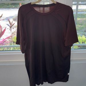 Lululemon Men’s Metal Vent shirt